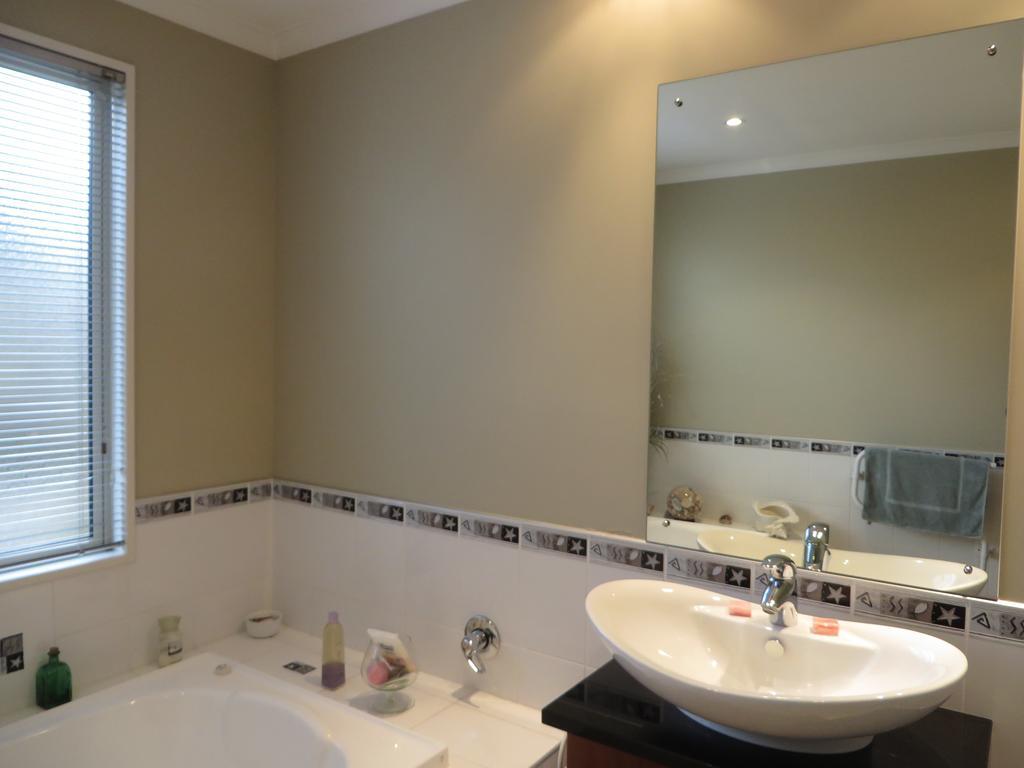 Airport Stableford B&B Christchurch Room photo